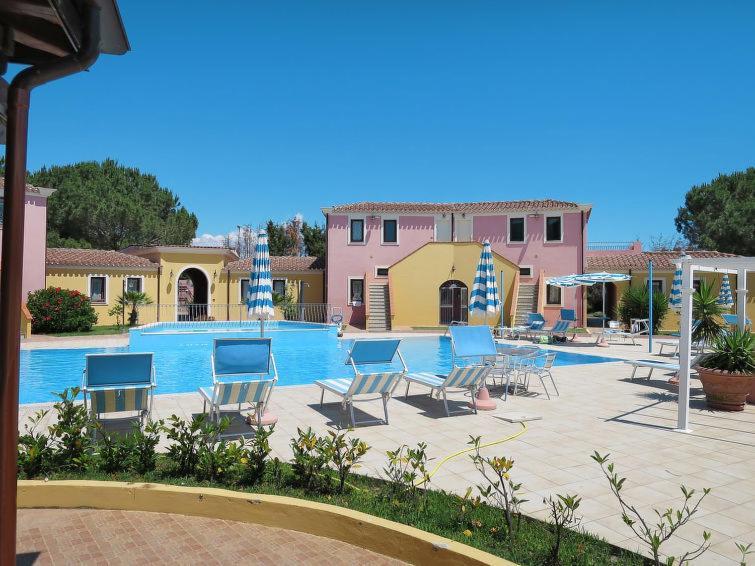 Rejna Aparthotel 4*